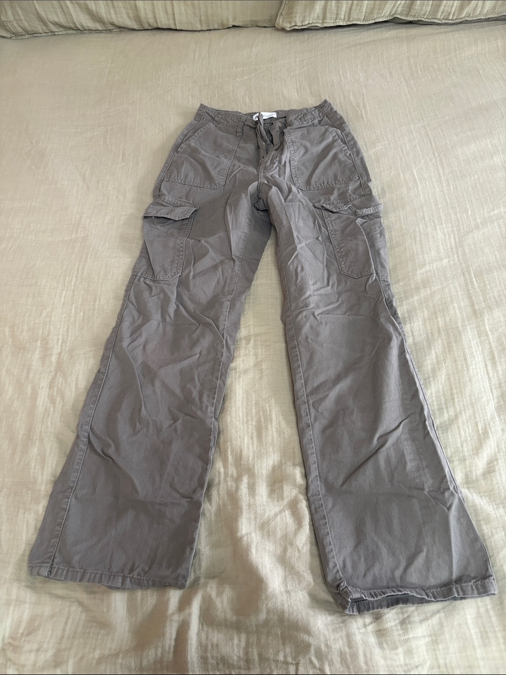 Zara Men’s Light Gray Cargo Pants - Utility Style
